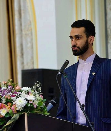 نخبه ای قهرمان دو دنیا غواصی و خلبانی